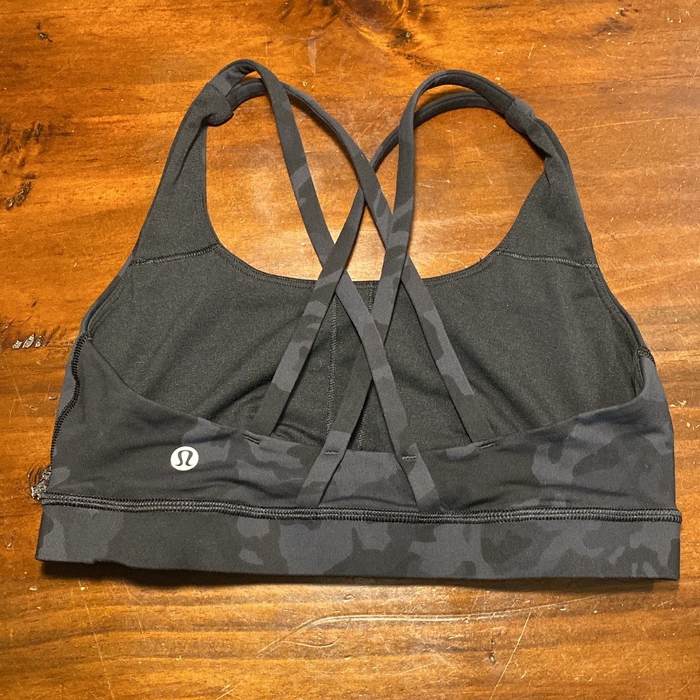 LULULEMON CAMO SPORTS BRA🌸 - Picture 4 of 7
